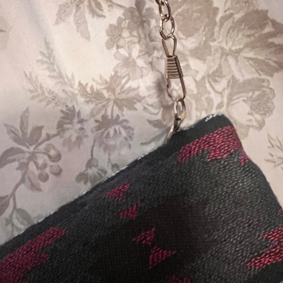 Aztec Fold Over Clutch - Picture 4 of 6